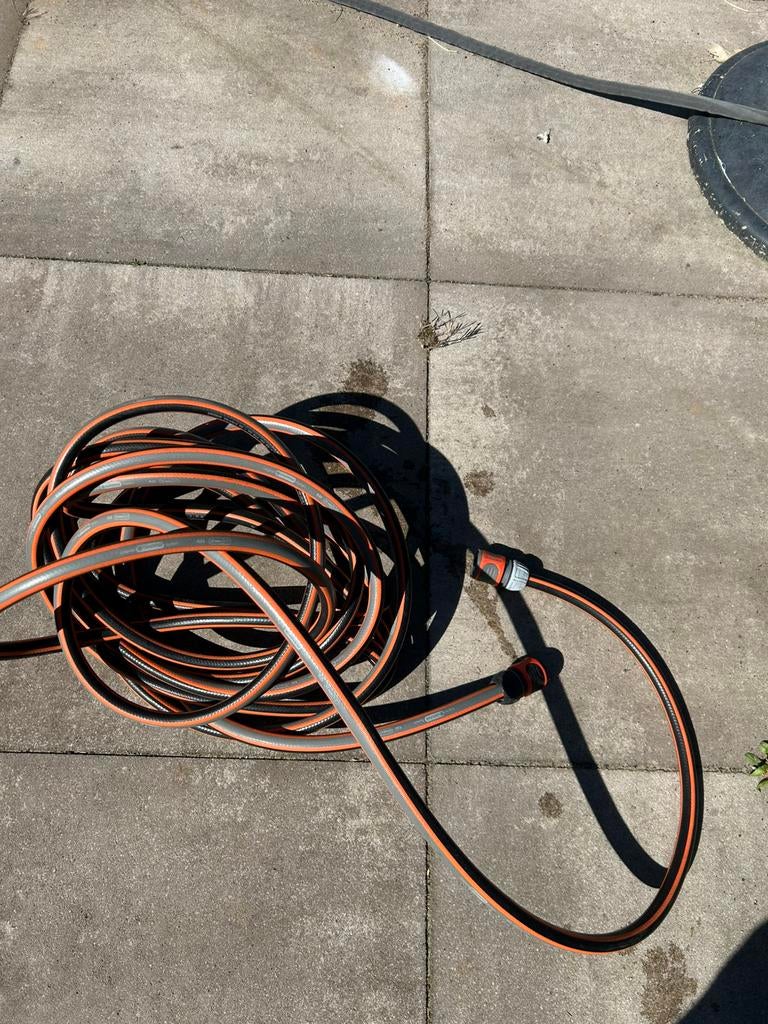 Gardena tuinslang flex 10m half jaar oud, Tuin en Terras, Tuinslangen, Ophalen of Verzenden, Zo goed als nieuw, Tuinslang