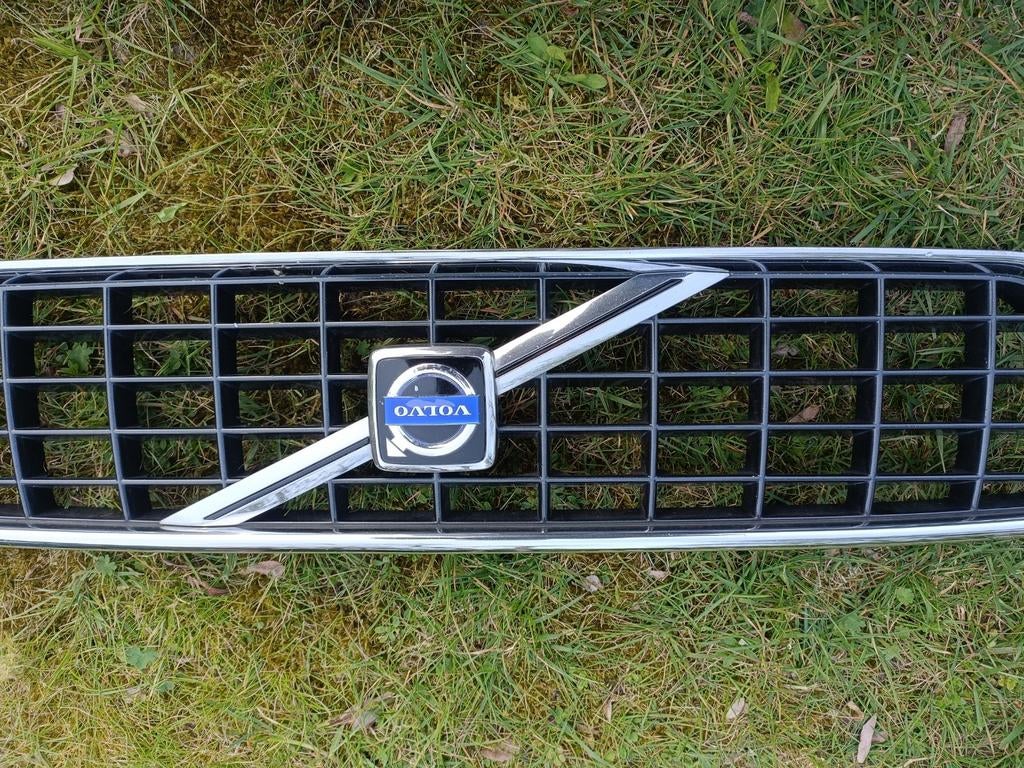 Orginele blokjes grill volvo V50 + achterklepspoiler, Ophalen, Gebruikt, Volvo