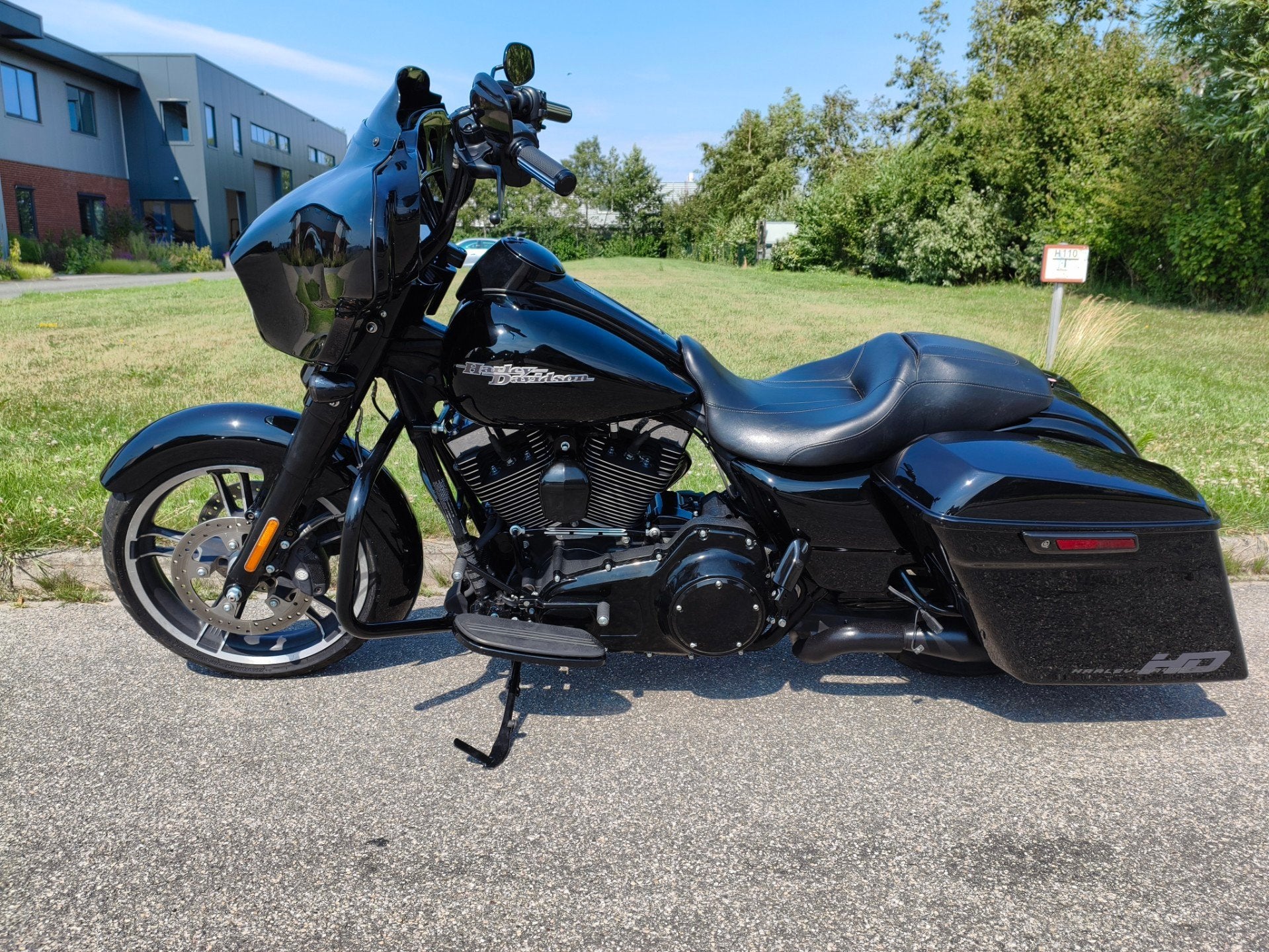Harley Davidson FLHXS 2015 Blacked out bagger, Motoren, 1688 cc, Bedrijf, Cruise Control, Meer dan 35 kW