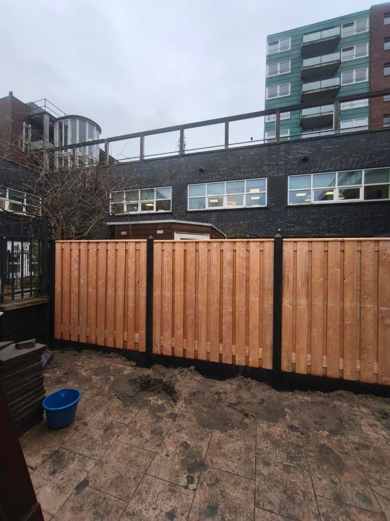 Schutting hout,beton en composiet, Verzenden, Hout, Minder dan 3 meter, 1 tot 2 meter