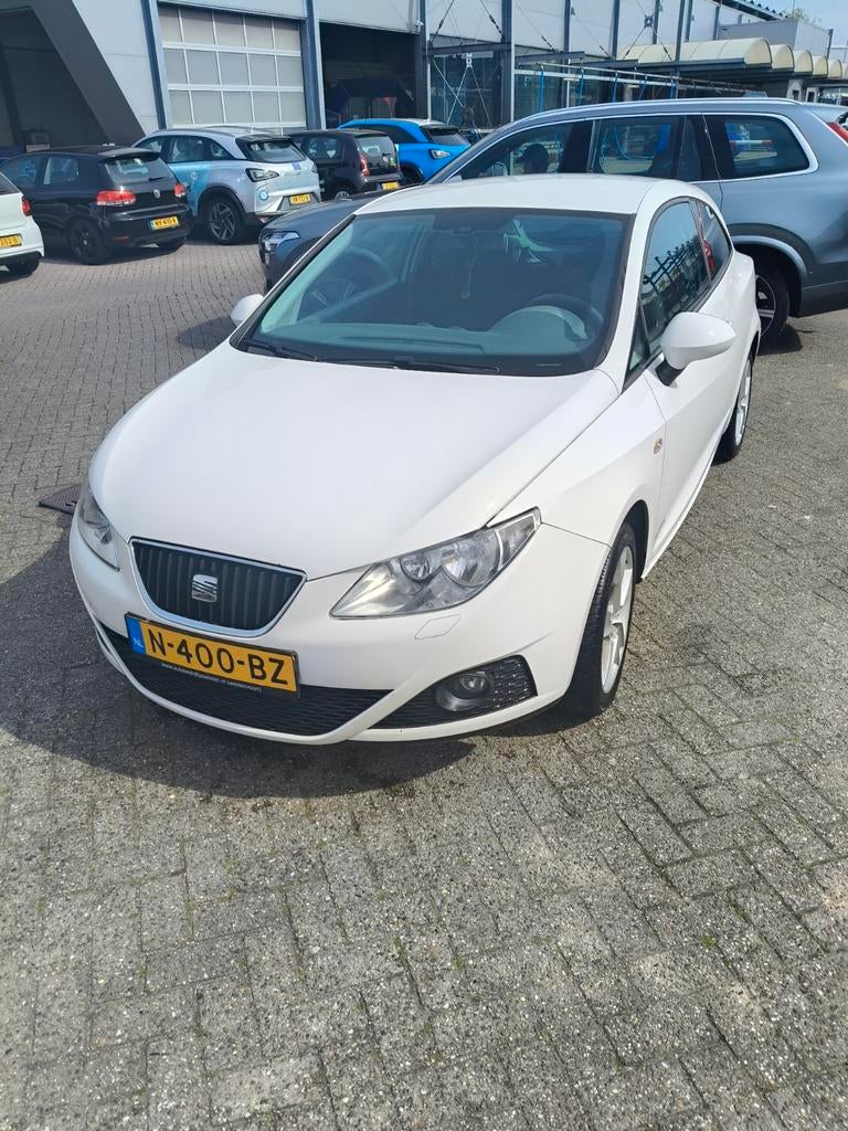 Seat Ibiza 1.4 copa 2011 (176000km), Auto's, Overige Auto's, Voorwielaandrijving, Electronic Stability Program (ESP), Wit, Handgeschakeld