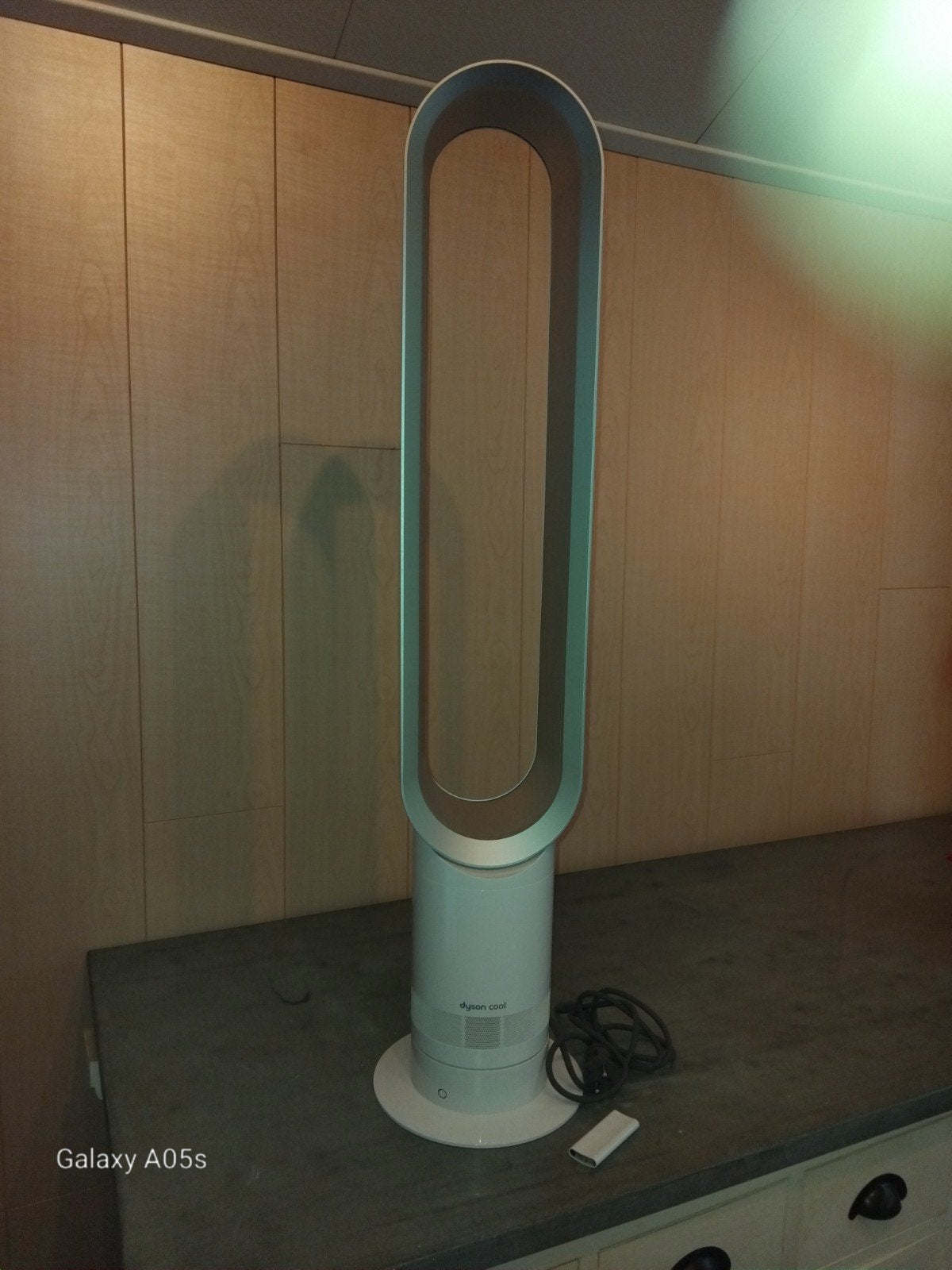 DYSON AIR MULTIPLIER ZGAN, Ophalen, Ventilator met afstandsbediening, Zo goed als nieuw, Torenventilator
