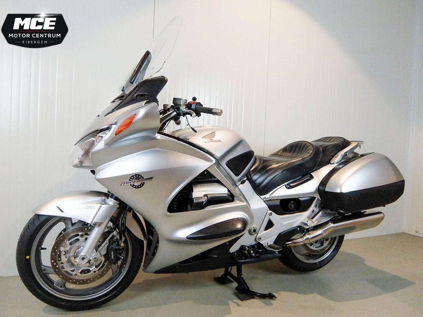 HONDA ST 1300 PAN EUROPEAN ABS (bj 2008), HONDA, 4 cilinders, Motorrijbewijs A, Bedrijf