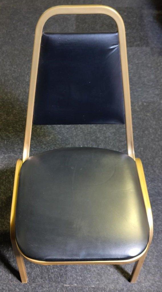 Stapel-stoelen, Ophalen, Zwart, Zo goed als nieuw, Stapel