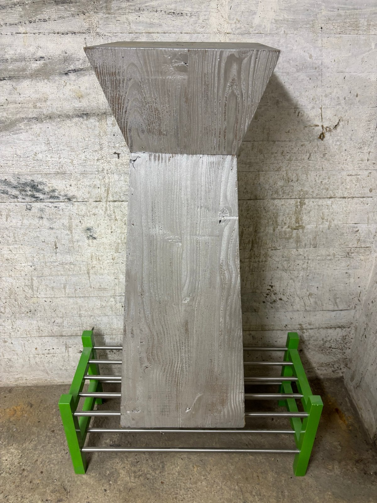 Houten Pied de Stalle Sokkel - Grijs, Ophalen, Hout, Gebruikt, Modern