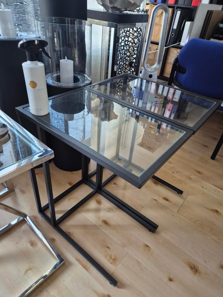2x IKEA Vittsjö bijzettafel/laptoptafel, zgan, Huis en Inrichting, Tafels | Bijzettafels, 45 tot 60 cm, Modern, Industrieel, Metaal of Aluminium