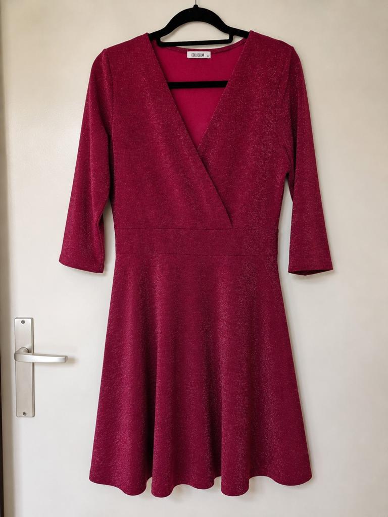 Elegante bordeauxrode glitter jurk - Colloseum (M/L), Kleding | Dames, Jurken, Maat 38/40 (M), Ophalen of Verzenden, Colloseum