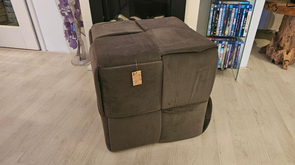 Intratuin Kubus Poef! Donkerbruin! NIEUW!, Ophalen, Minder dan 50 cm, Rond, Nieuw
