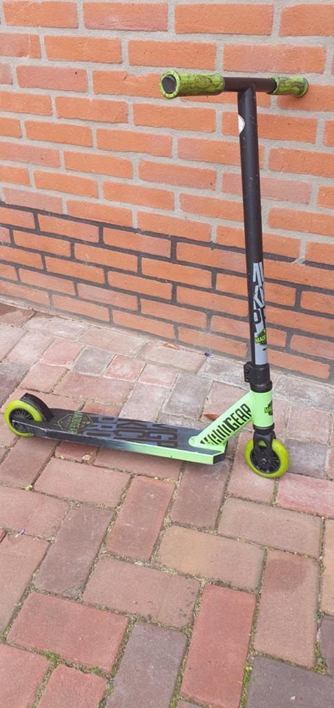 Madd Gear stuntstep in goede staat, Ophalen of Verzenden, Gebruikt, Overige typen, Madd Gear
