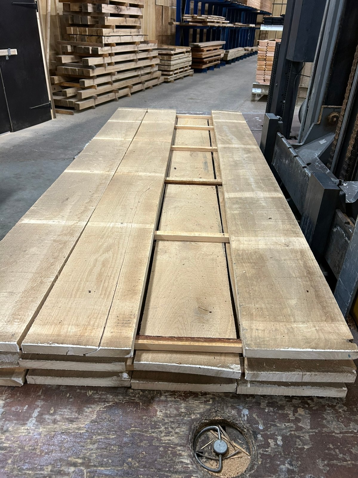 Rustiek eiken planken fijnbezaagd droog, Ophalen, Zo goed als nieuw, 250 cm of meer, Planken