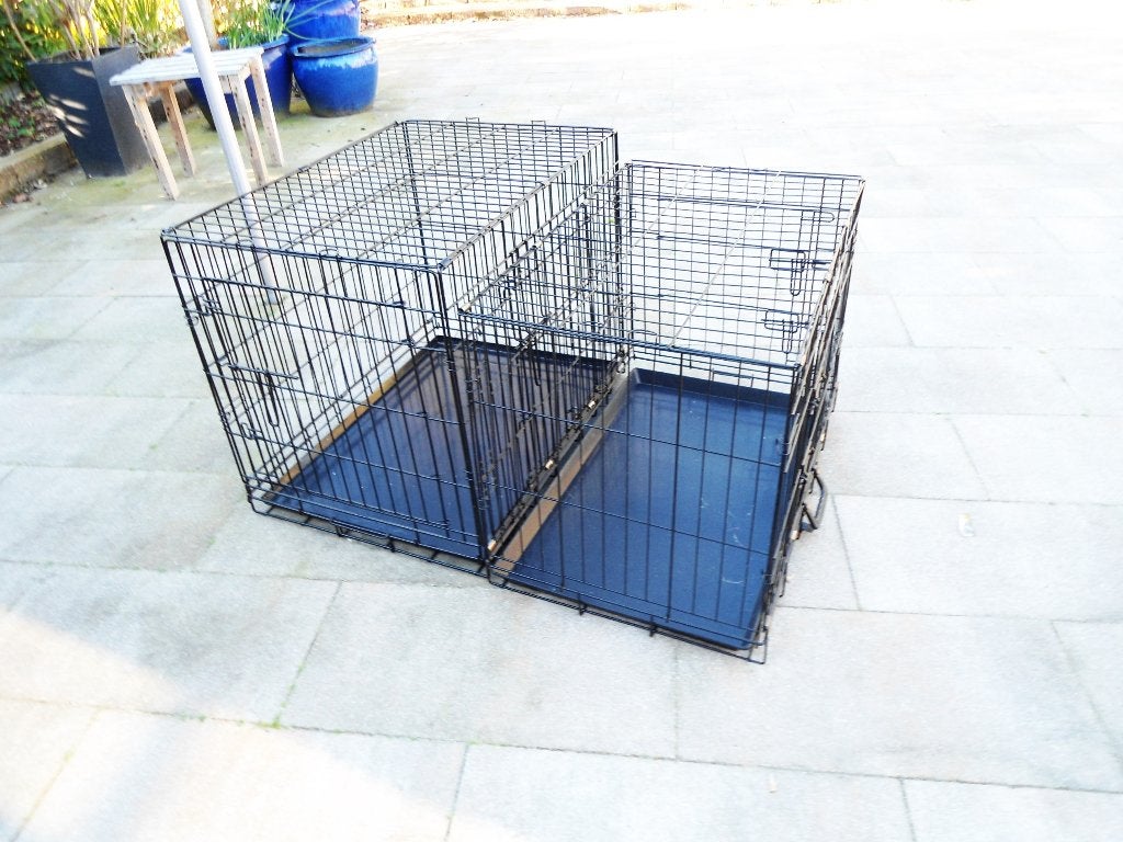 Medium size opvouwbare benches met 2 deurtjes, Ophalen, Zo goed als nieuw