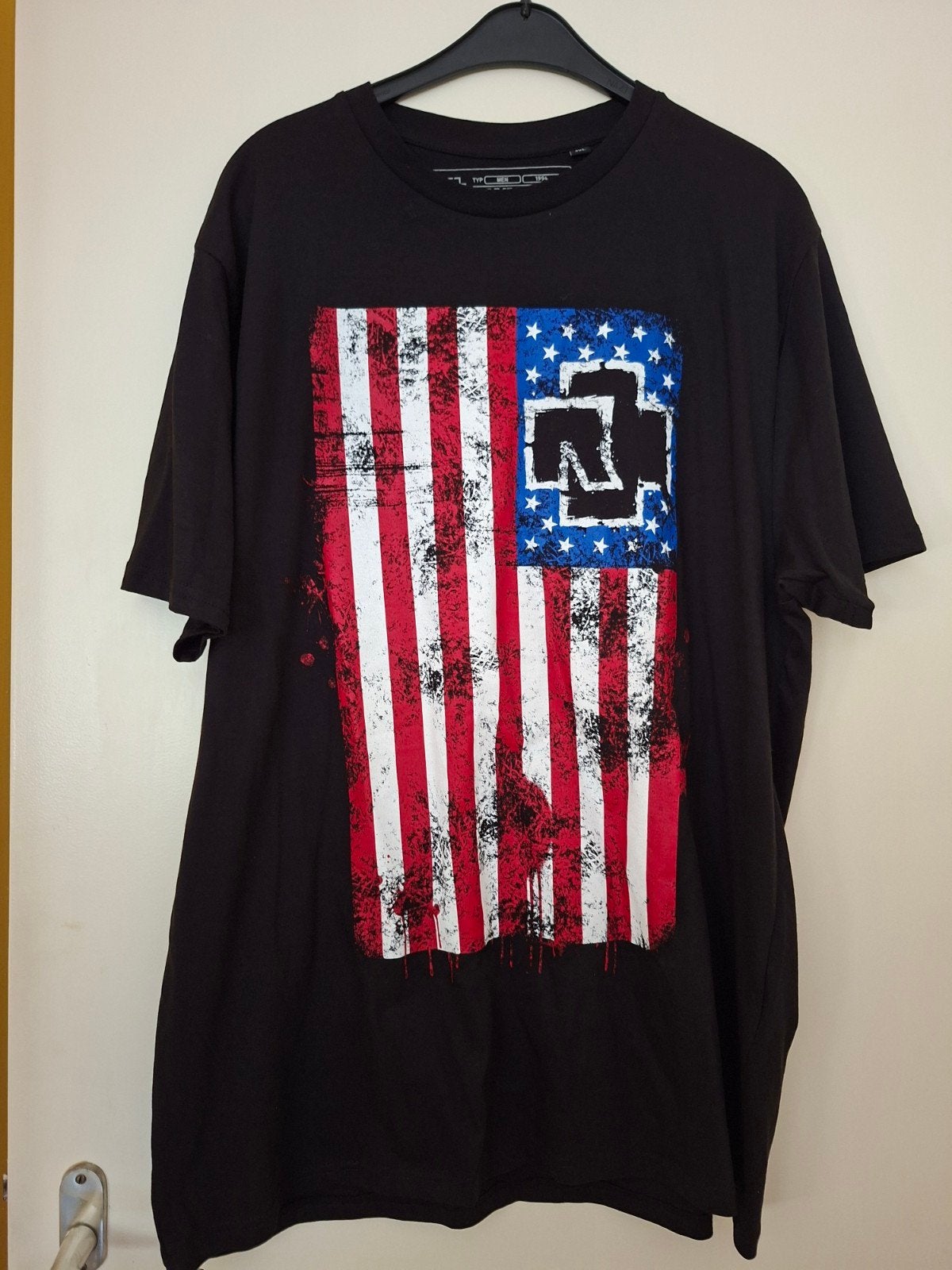 Nieuw Rammstein T-shirt - Amerika Design - Maat 3XL, Kleding | Heren, T-shirts, Zwart, Nieuw, Overige maten, Ophalen of Verzenden