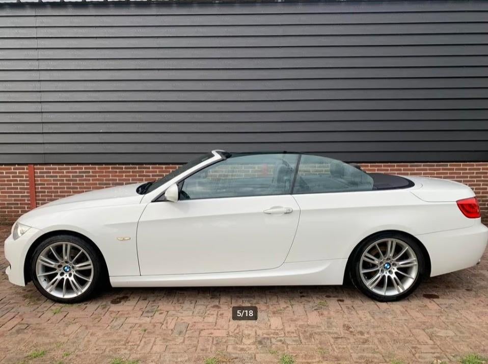 BMW 3-Serie 2.0 I 318 105KW Cabrio 2012 Wit, Auto's, BMW, Euro 5, Zwart, Cabriolet, Alcantara