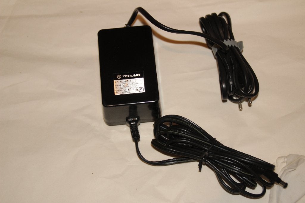 terumo ac adapter model stc-a01., Ophalen of Verzenden, Gebruikt, 2 tot 5 meter, Overige kabels