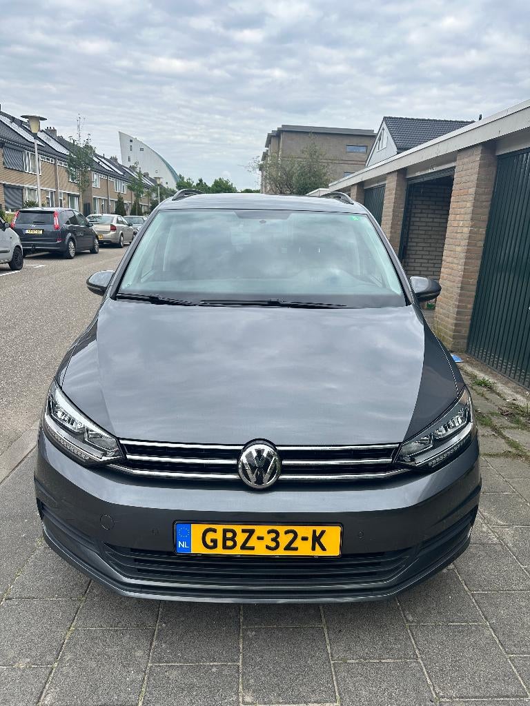 Volkswagen Touran 1.4 TSI 150pk BMT 2018 Grijs, Voorwielaandrijving, Stof, 4 cilinders, 150 pk