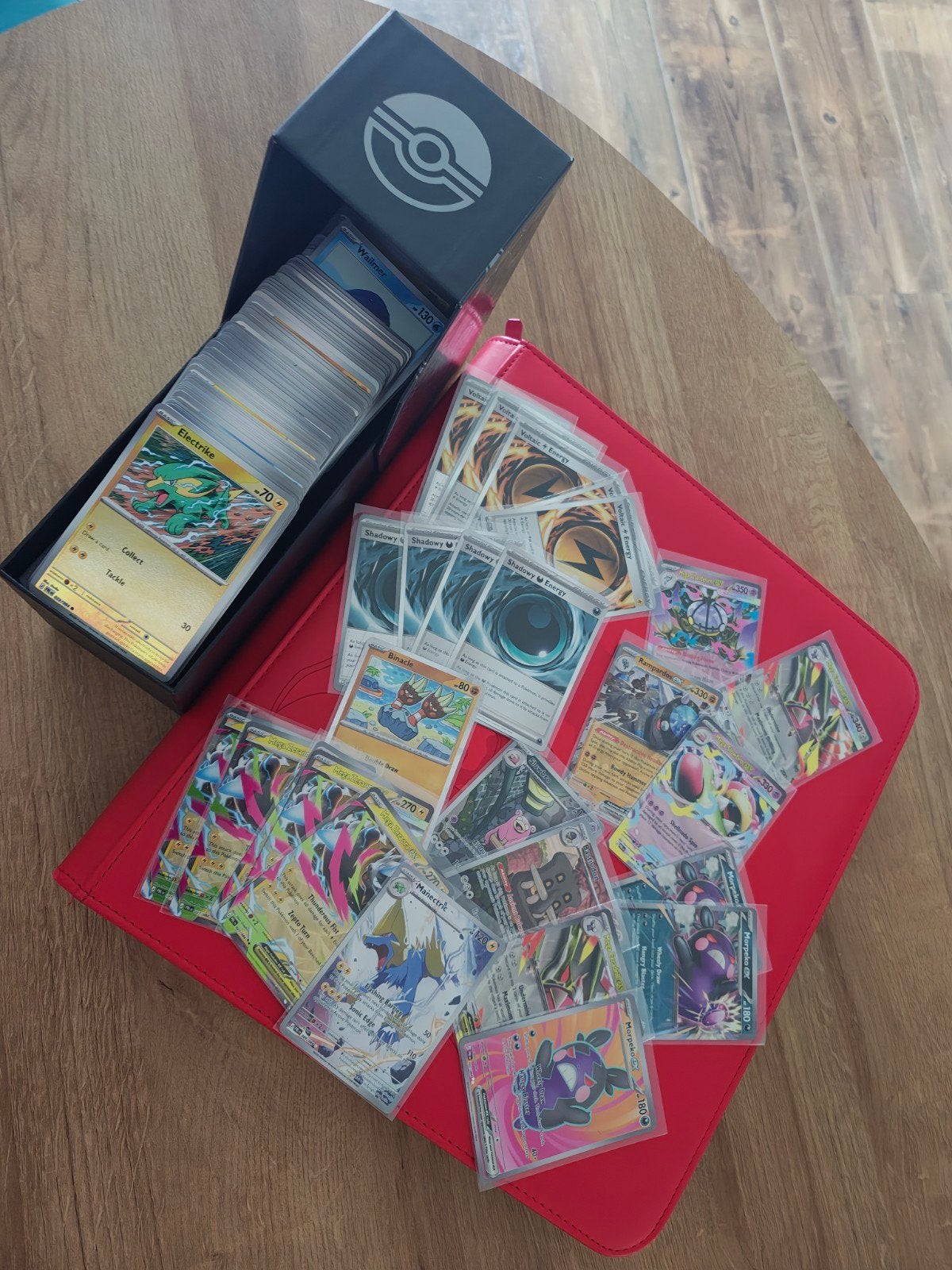 Pokémon pitch black Collectie heel veel bulk en hits, Ophalen of Verzenden, Gebruikt, Meerdere kaarten