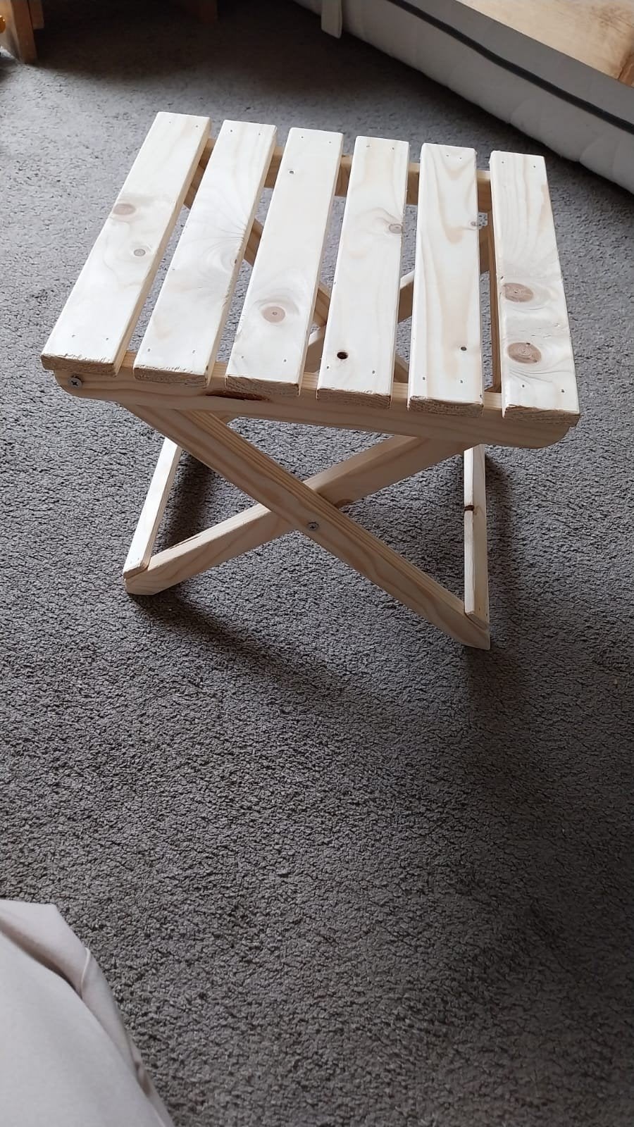 Houten inklap krukje/ bijzettafeltje, Ophalen of Verzenden, Nieuw