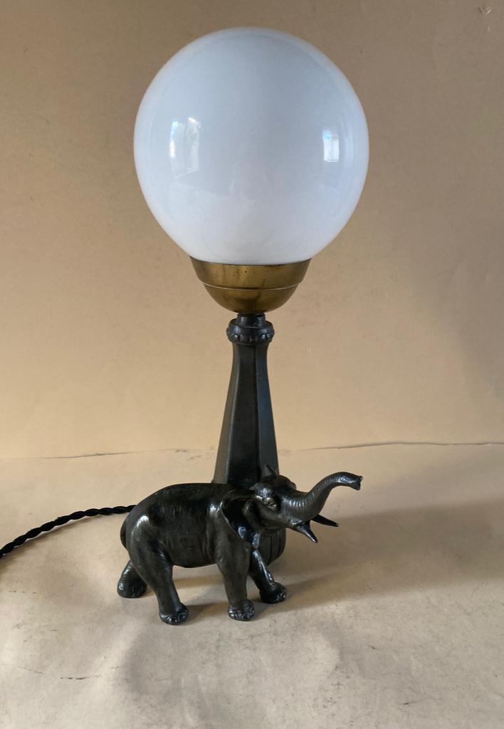 Olifant, Art-Deco tafellampje, Antiek en Kunst, Ophalen of Verzenden