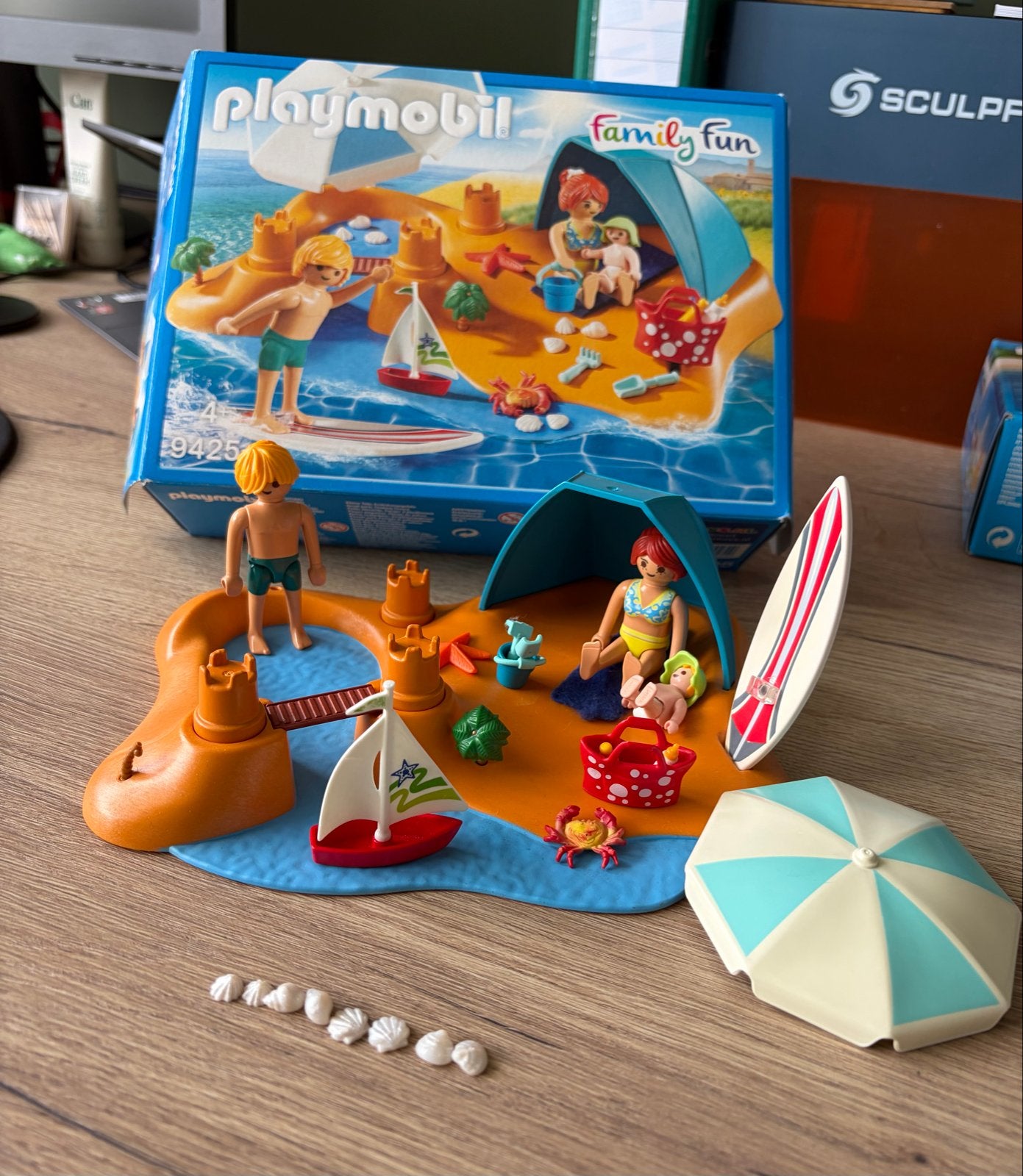Playmobil Family Fun 9425 Zandkasteel met Waterpomp, Gebruikt, Complete set, Overige typen, Family fun