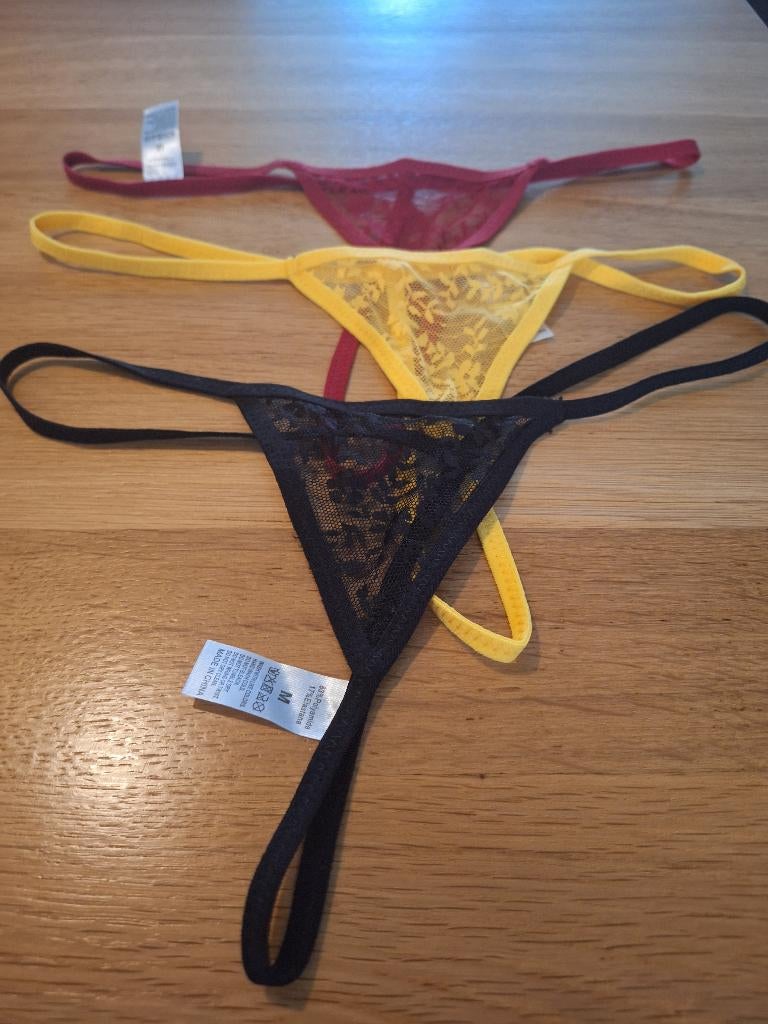 3 dames strings maat m, Verzenden, Zwart, String