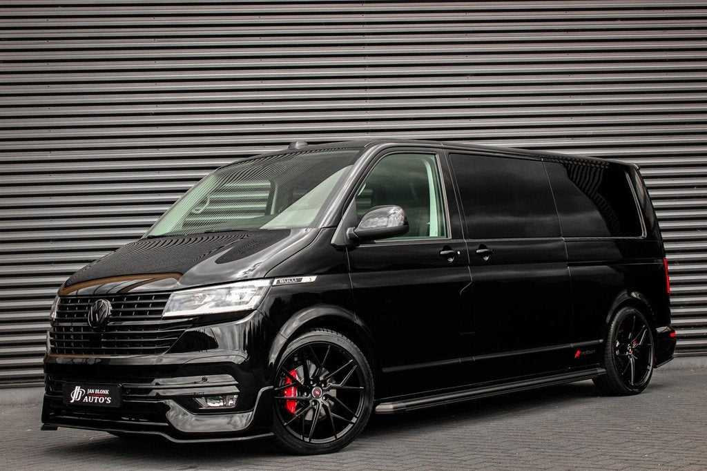 Volkswagen Transporter 2.0 TDI L2H1 150PK BULLI DC DUBBEL CA, Auto's, Bestelauto's, Zwart, 4 cilinders, 150 pk, Volkswagen