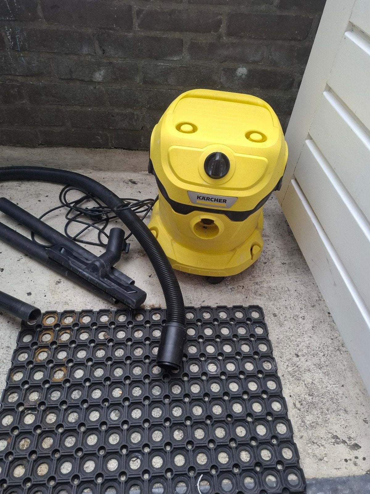 Kärcher WD 3 Plus Industriële Stofzuiger 1000W, Inclusief accessoires, Gebruikt, Kärcher, Industriële stofzuiger