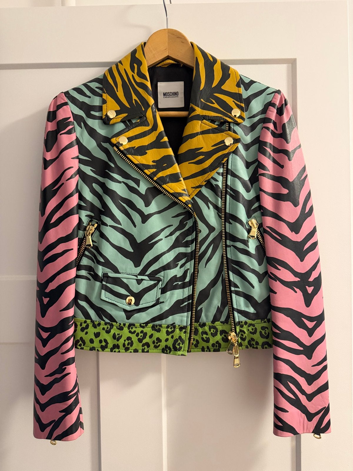 Moschino Cheap and Chic Leren Jas met Dierenprint, Ophalen of Verzenden, Zo goed als nieuw, Maat 36 (S), Meerkleurig