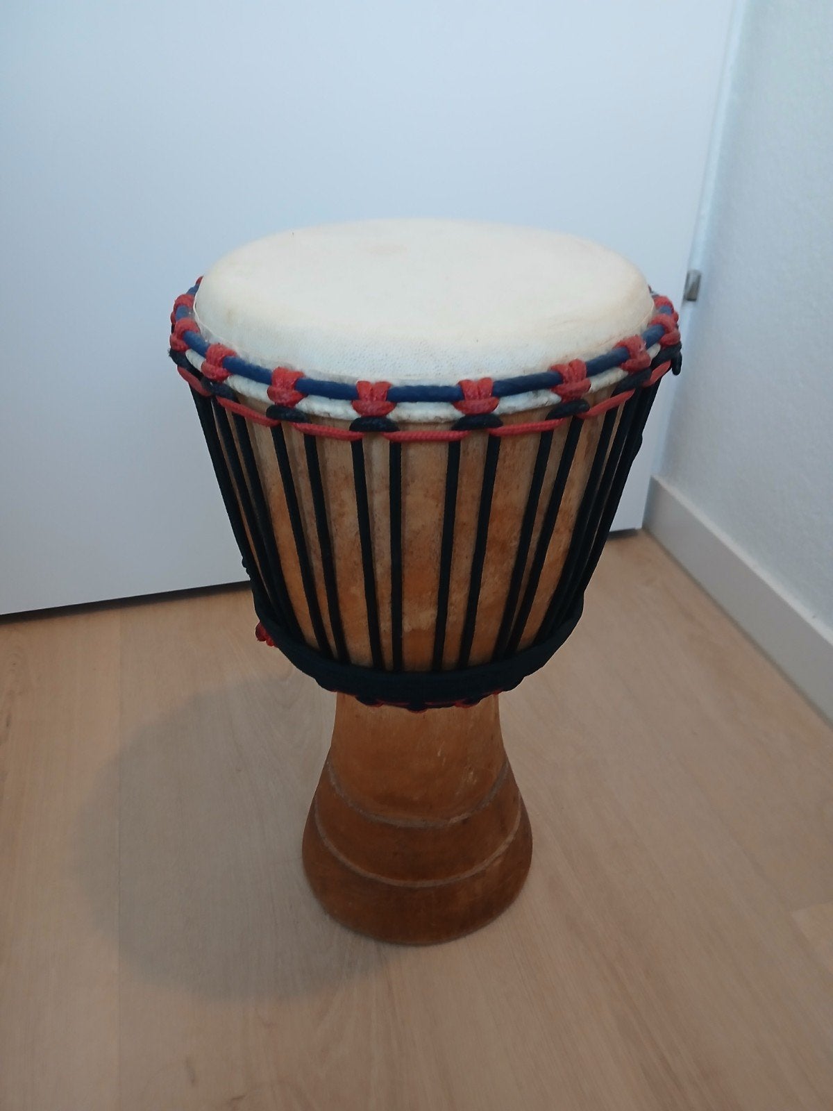 Mooie djembe met 1 vlekje, Ophalen of Verzenden, Gebruikt, Overige merken