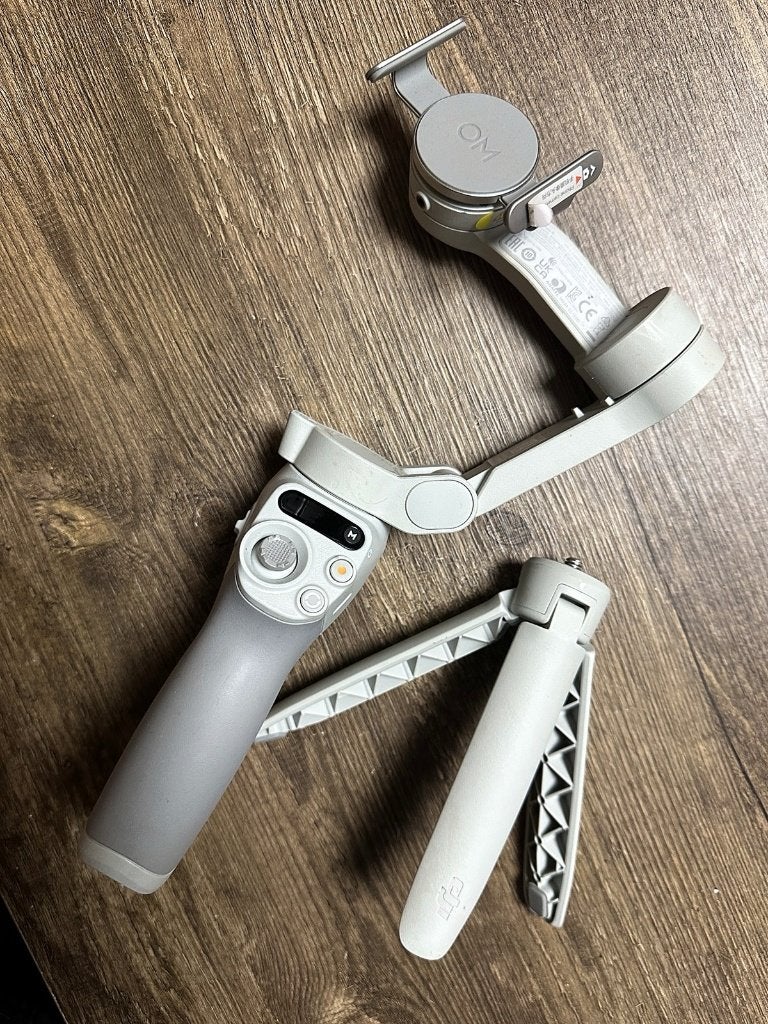 DJI Osmo Mobile 6 gimbal voor smartphone + statief, Ophalen of Verzenden, Zo goed als nieuw, Gimbal, DJI
