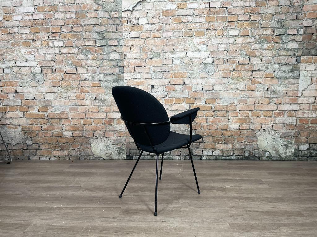 Kembo 302 Easy Chair zwart bij TheReSales, Minder dan 75 cm, Ophalen of Verzenden, Zo goed als nieuw, Stof