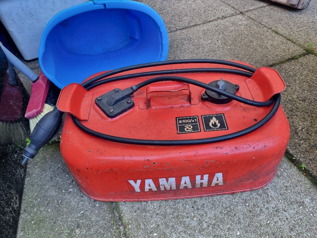 Yamaha Brandstoftank voor Buitenboordmotor, Watersport en Boten, Ophalen of Verzenden, Gebruikt, Motor en Techniek, Motorboot