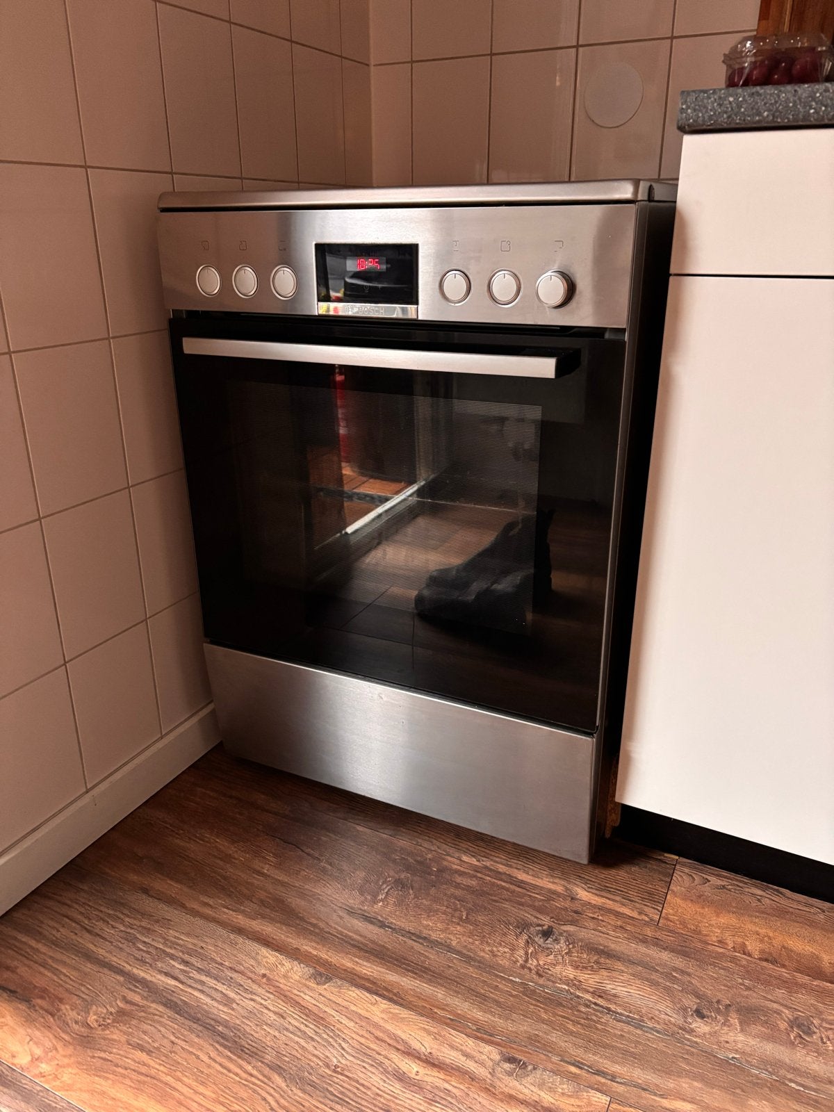 Bosch Fornuis HLN39A050U - 2 jaar oud, zo goed als nieuw, Witgoed en Apparatuur, Ophalen, Hete lucht, 60 cm of meer, 4 kookzones