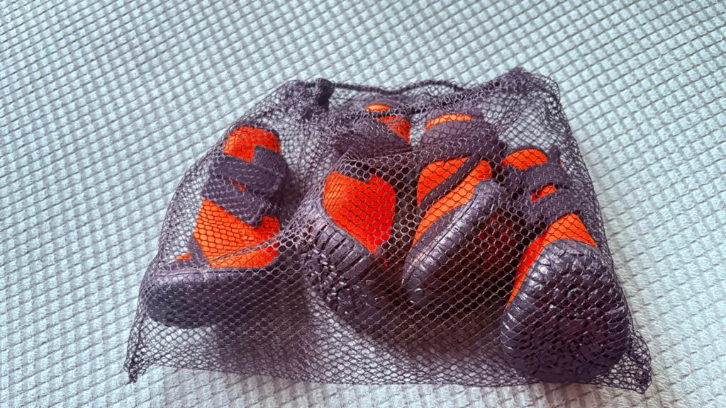 Hondenschoenen neopren maat S, Ophalen of Verzenden, Zo goed als nieuw