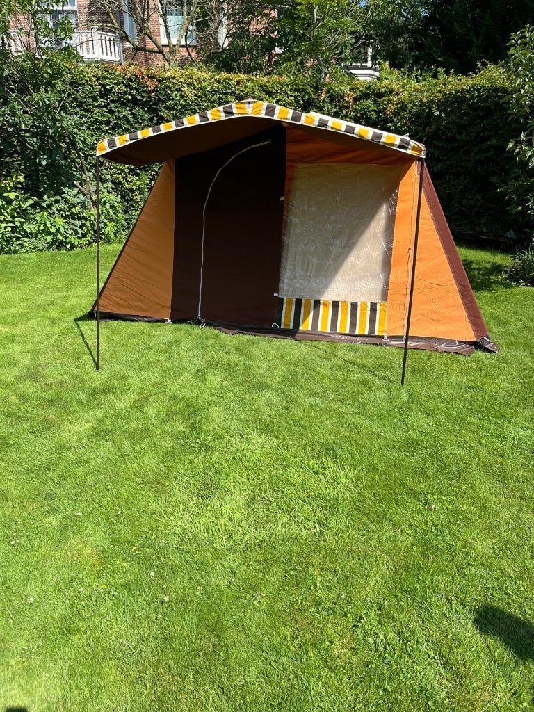 Retro tent, 4 persoons, 2 slaapcabines, Caravans en Kamperen, Tenten, Ophalen, Zo goed als nieuw, Tot en met 4