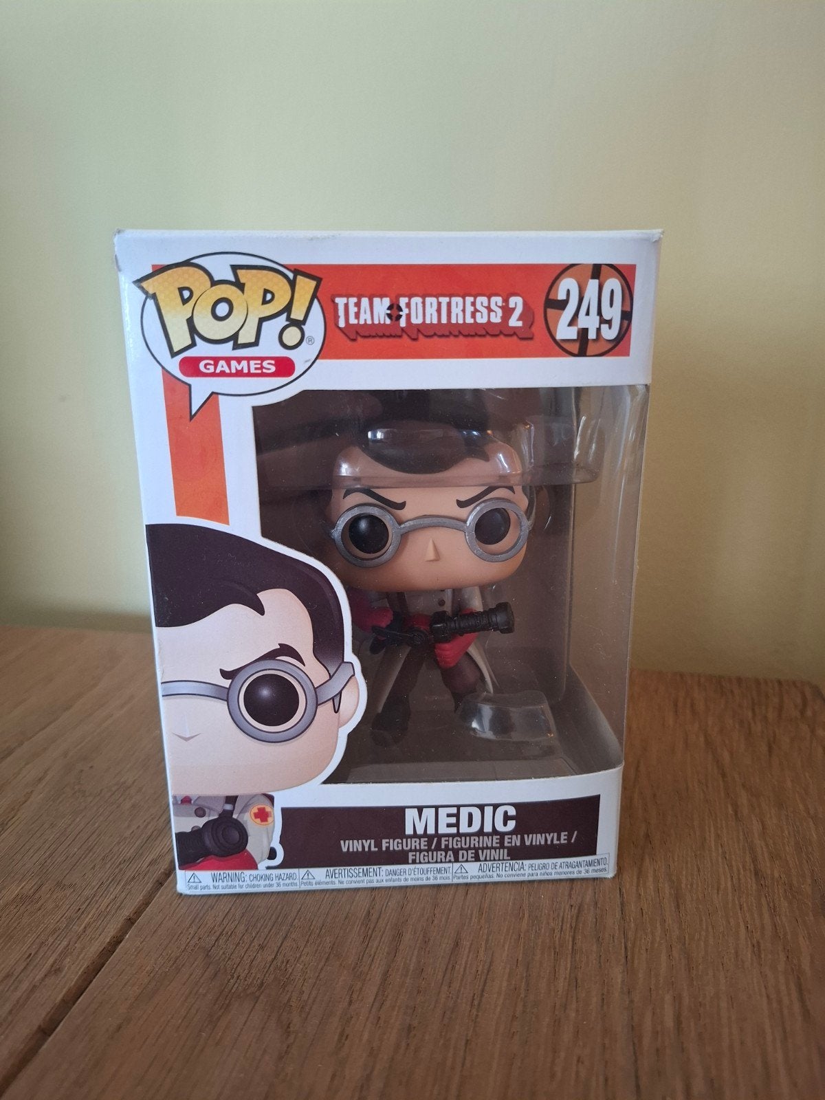 FunkoPop 249 Medic, Verzamelen, Ophalen of Verzenden, Nieuw