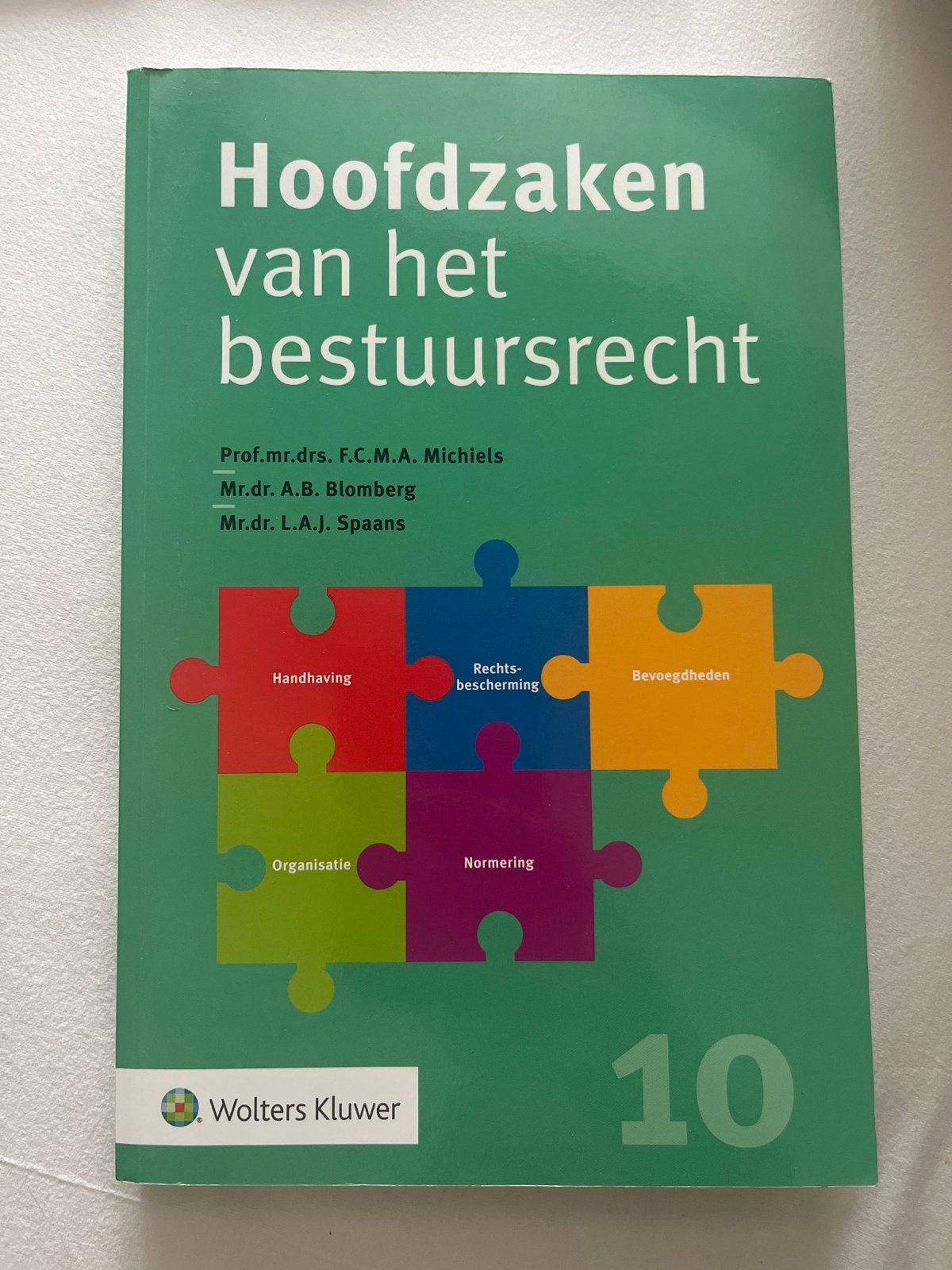 Hoofdzaken van het bestuursrecht - 10e druk, Boeken, Ophalen of Verzenden, Gamma, Zo goed als nieuw, HBO
