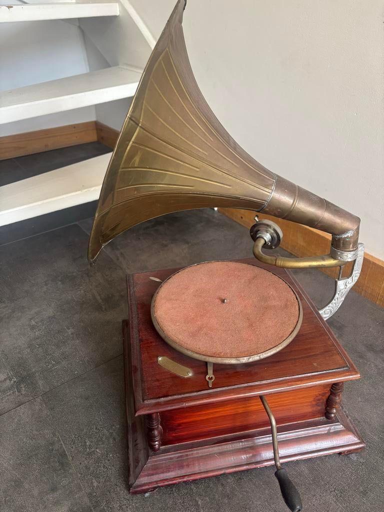 Grammofoon 'His Master's Voice' met platen, Audio, Tv en Foto, Platenspelers, Gebruikt, Platenspeler, Overige merken, Ophalen