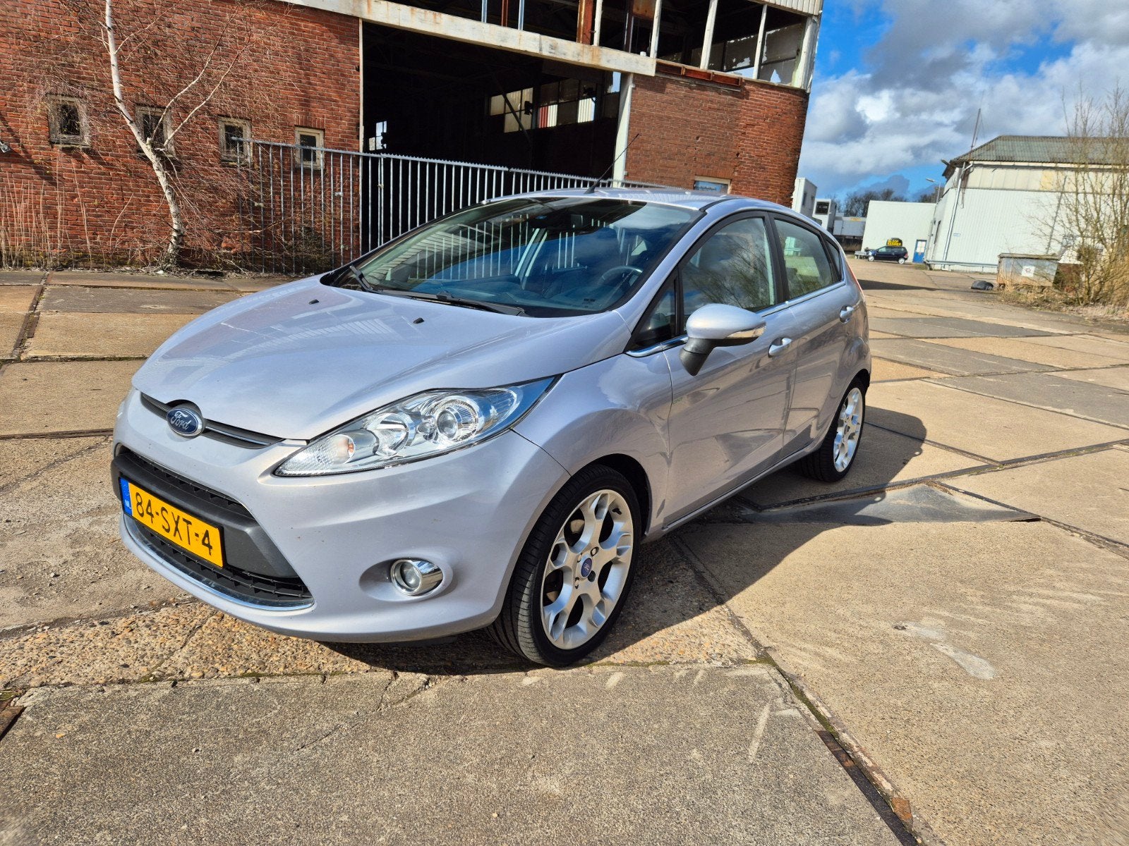 Ford Fiësta 1.6 Ti-vct 88KW 5DR 2012 Grijs, Auto's, Voorwielaandrijving, 40 €/maand, Zwart, CNG (Aardgas)