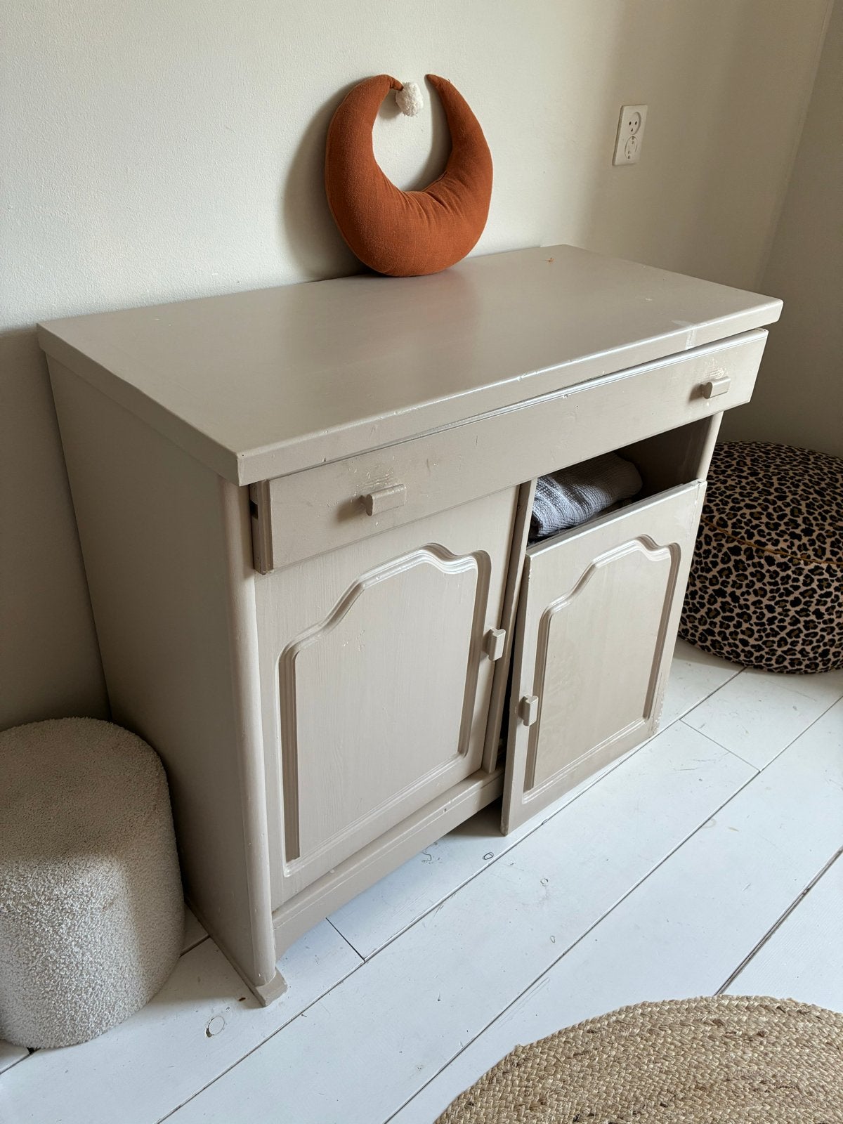 Commode/Kast - Beige - Gebruikt, Ophalen, Gebruikt, 50 tot 70 cm, 75 tot 100 cm