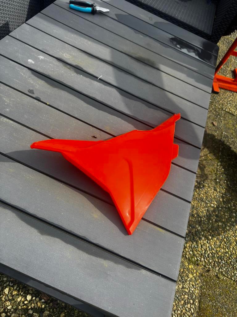 KTM Luchtfilterkap 2024 - Oranje, Motoren, Ophalen, Gebruikt