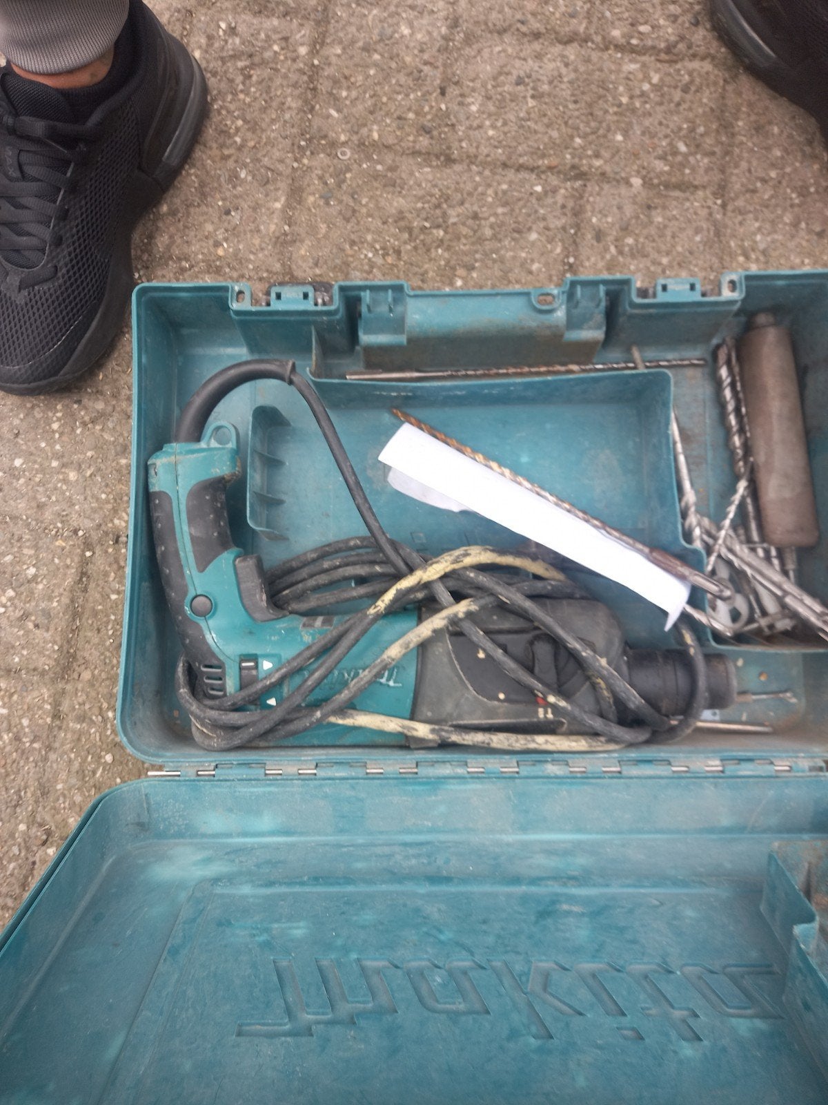 Makita boorhamer, Ophalen, Boormachine