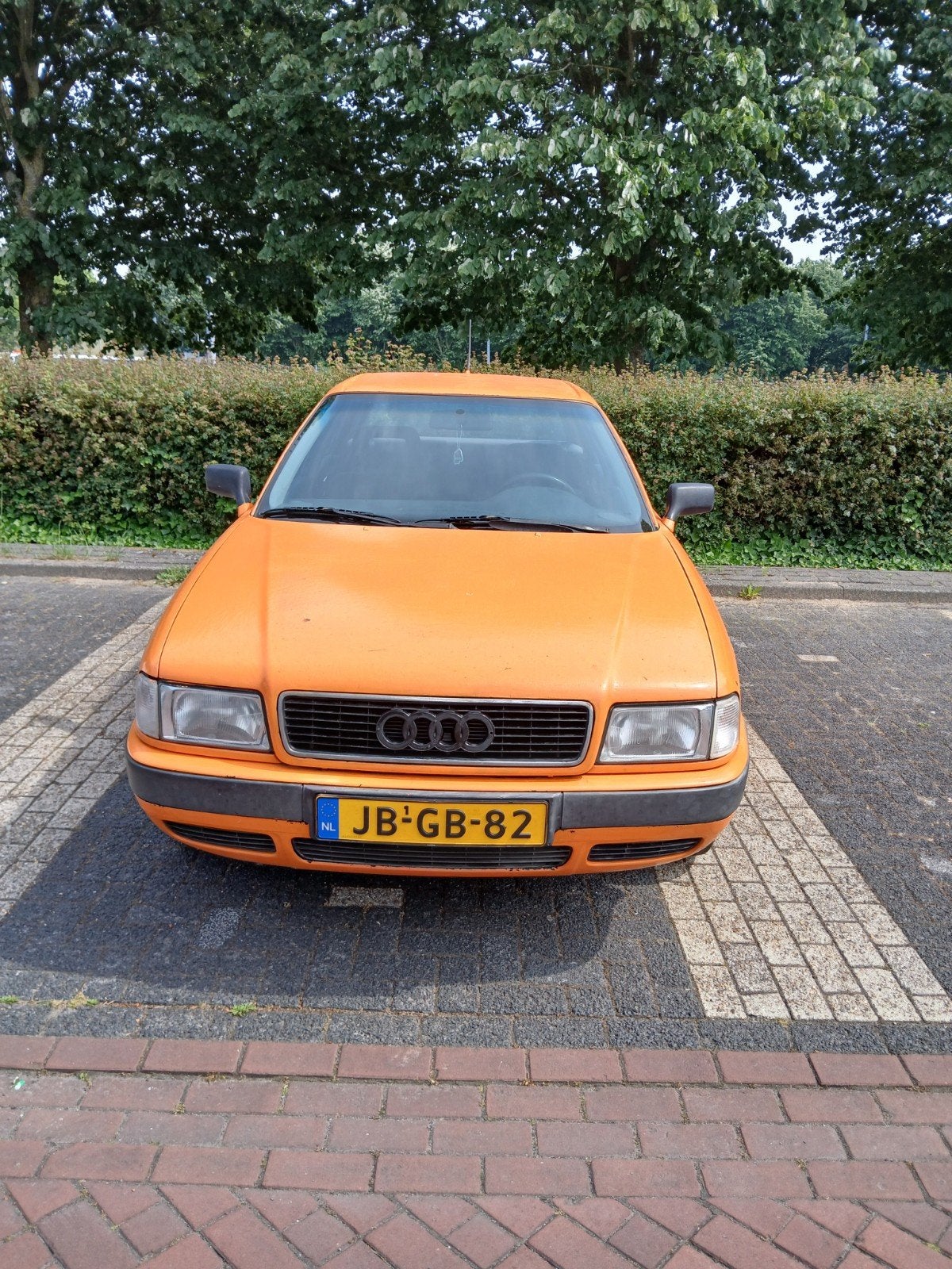 Audi 80 1.6 52KW E2 1994 groen is oranje over heen gegaan, Auto's, Audi, Voorwielaandrijving, Stof, Zwart, 1209 kg