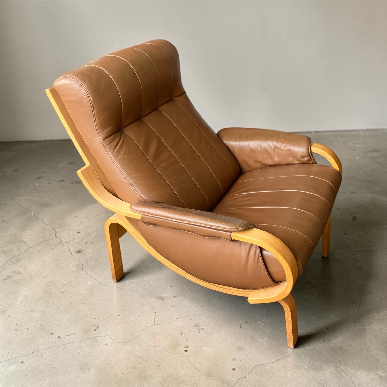 MCM Orbit Fauteuil Ingmar Relling voor Westnofa, Ophalen