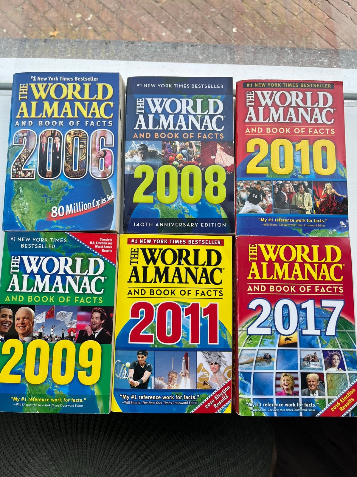 Set The World Almanac 2006 t/m 2011 & 2017 (7 delen), Ophalen, Zo goed als nieuw, Overige onderwerpen