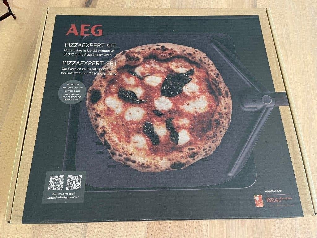 Pizza steel (van gietijzer) en schep (AEG), Ophalen of Verzenden, Nieuw, AEG