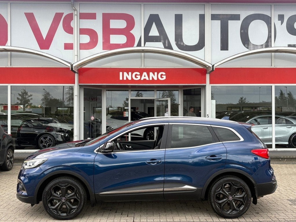 Renault KADJAR 1.3 TCE 160PK BLACK EDITION TREKHAAK NAVI CAM, Auto's, Kadjar, Gebruikt, 4 cilinders, Met garantie (alle)