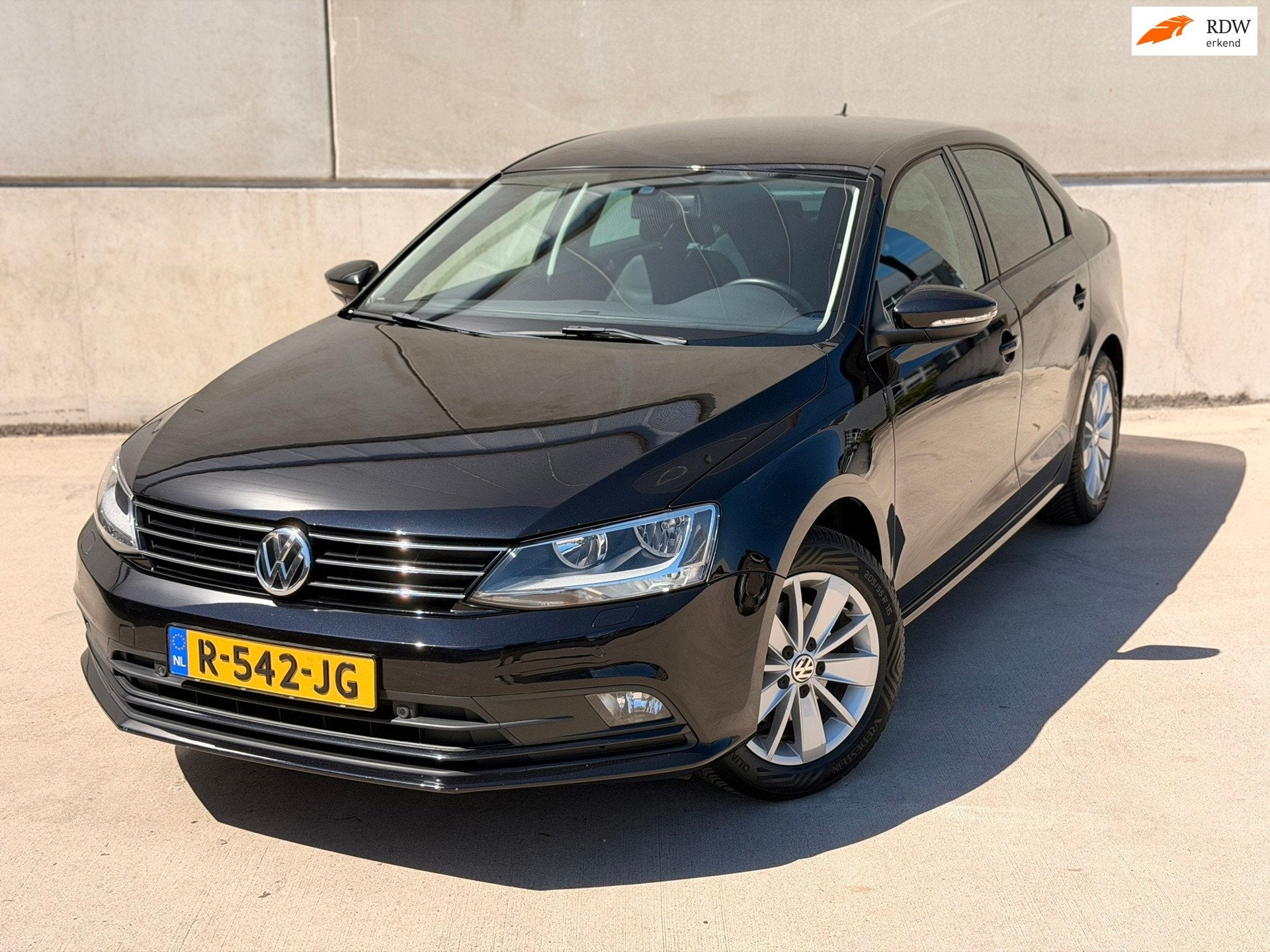 Volkswagen Jetta 1.2 TSI Facelift Navi Trekhaak Stoelverwarm, Voorwielaandrijving, Stof, Gebruikt, 4 cilinders