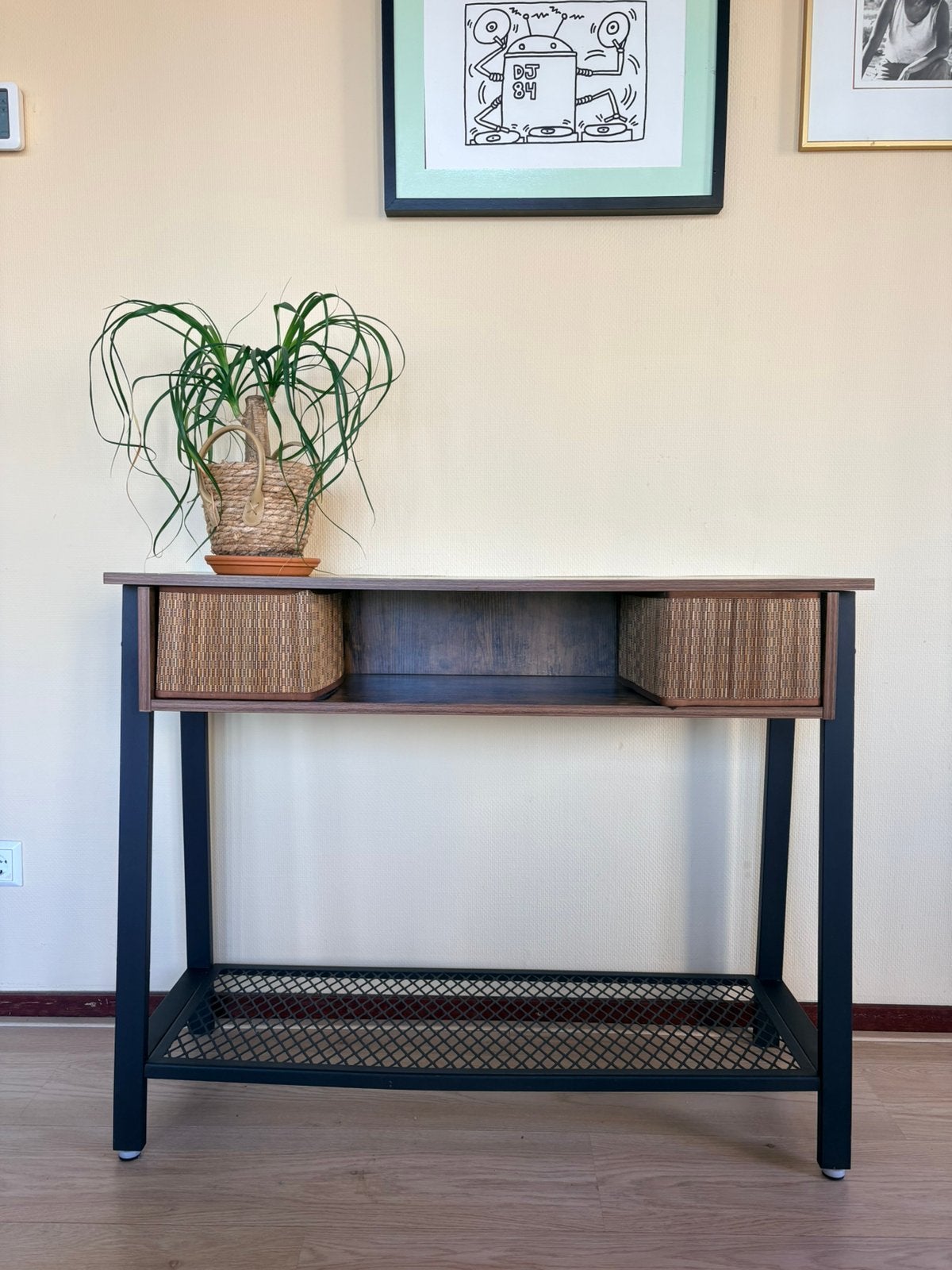Sidetable / kast, Ophalen, 100 tot 150 cm, Zo goed als nieuw, 25 tot 50 cm