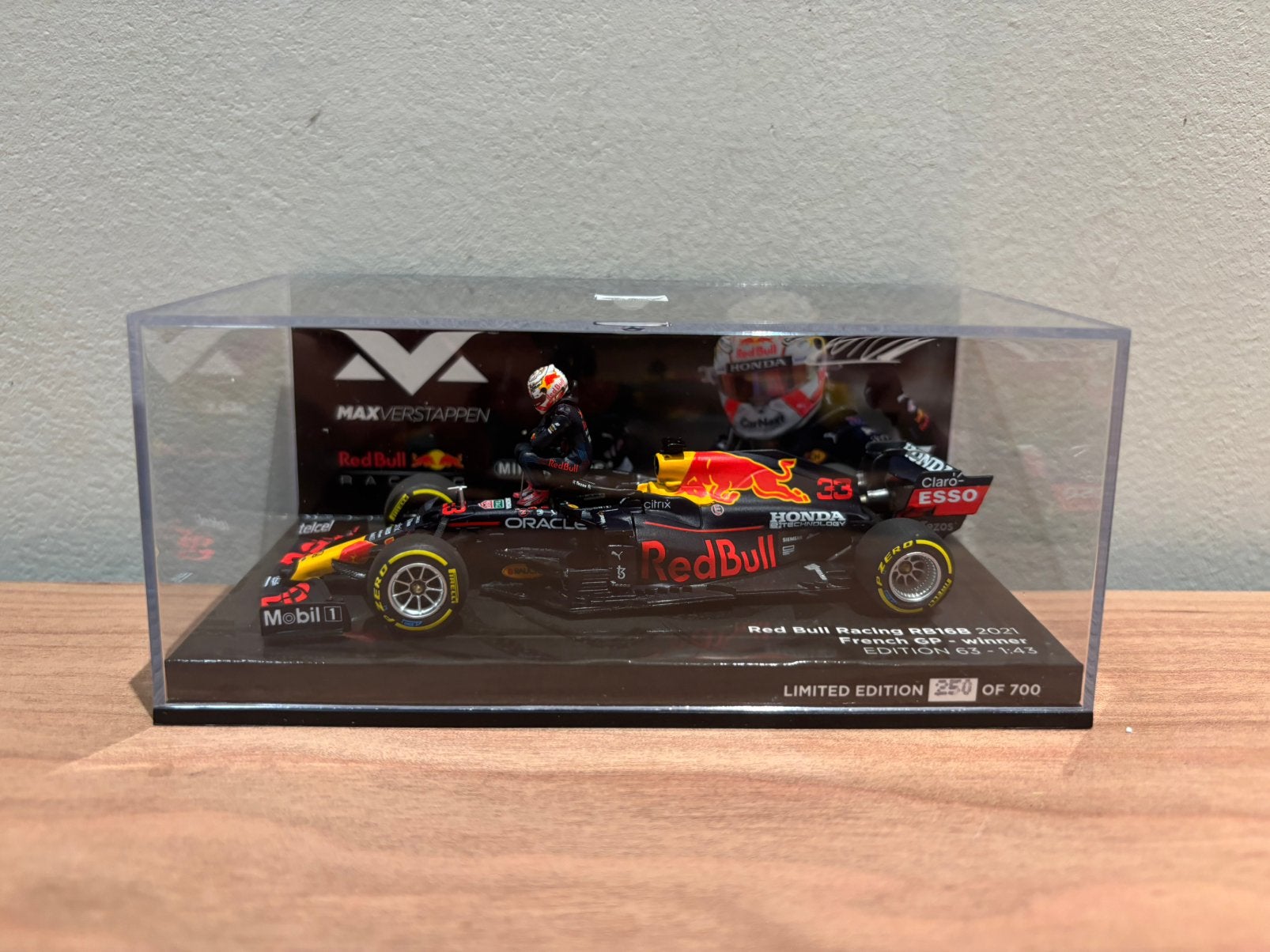 Max verstappen RB16B winner frankrijk 2021 1:43 model, Ophalen of Verzenden, Zo goed als nieuw