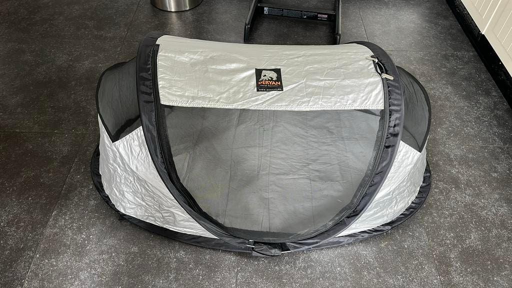Deryan tent met opblaasbaar matras, Ophalen of Verzenden, Zo goed als nieuw, Tot en met 2